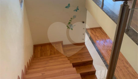 Casa à venda ou para alugar com 4 quartos, sendo 2 suítes,  no condomínio Tereza Cristina, Jundiaí - SP