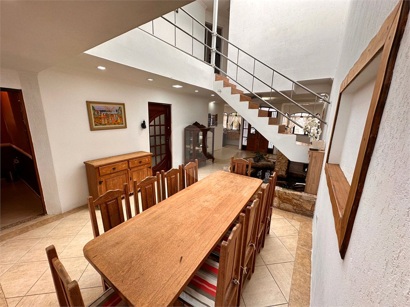Casa à venda com 5 quartos, sendo 3 suítes, no condomínio Jd Itatinga, São Paulo - SP