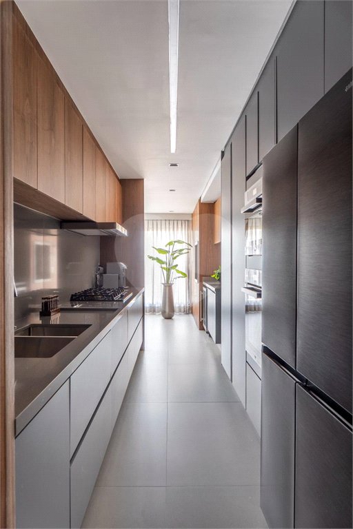 Apartamento à venda com 4 quartos, sendo 2 suítes,  em Vila Mariana, São Paulo, SP