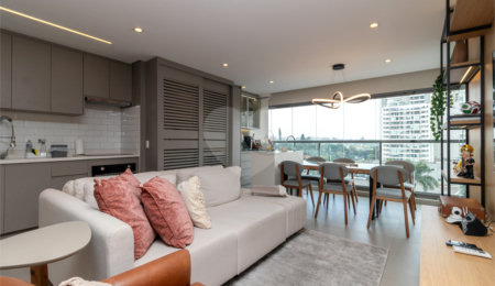 Apartamento à venda com 2 suítes em Santo Amaro, São Paulo, SP
