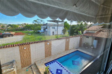 Casa à venda com 5 quartos, sendo 3 suítes,  no condomínio Colinas do Magarça, Rio de Janeiro - RJ