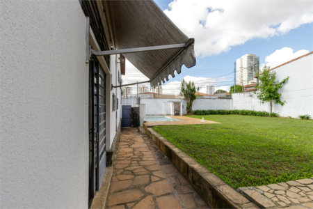 Casa Térrea à venda com 3 quartos, sendo 1 suíte,  em Brooklin Velho, São Paulo, SP