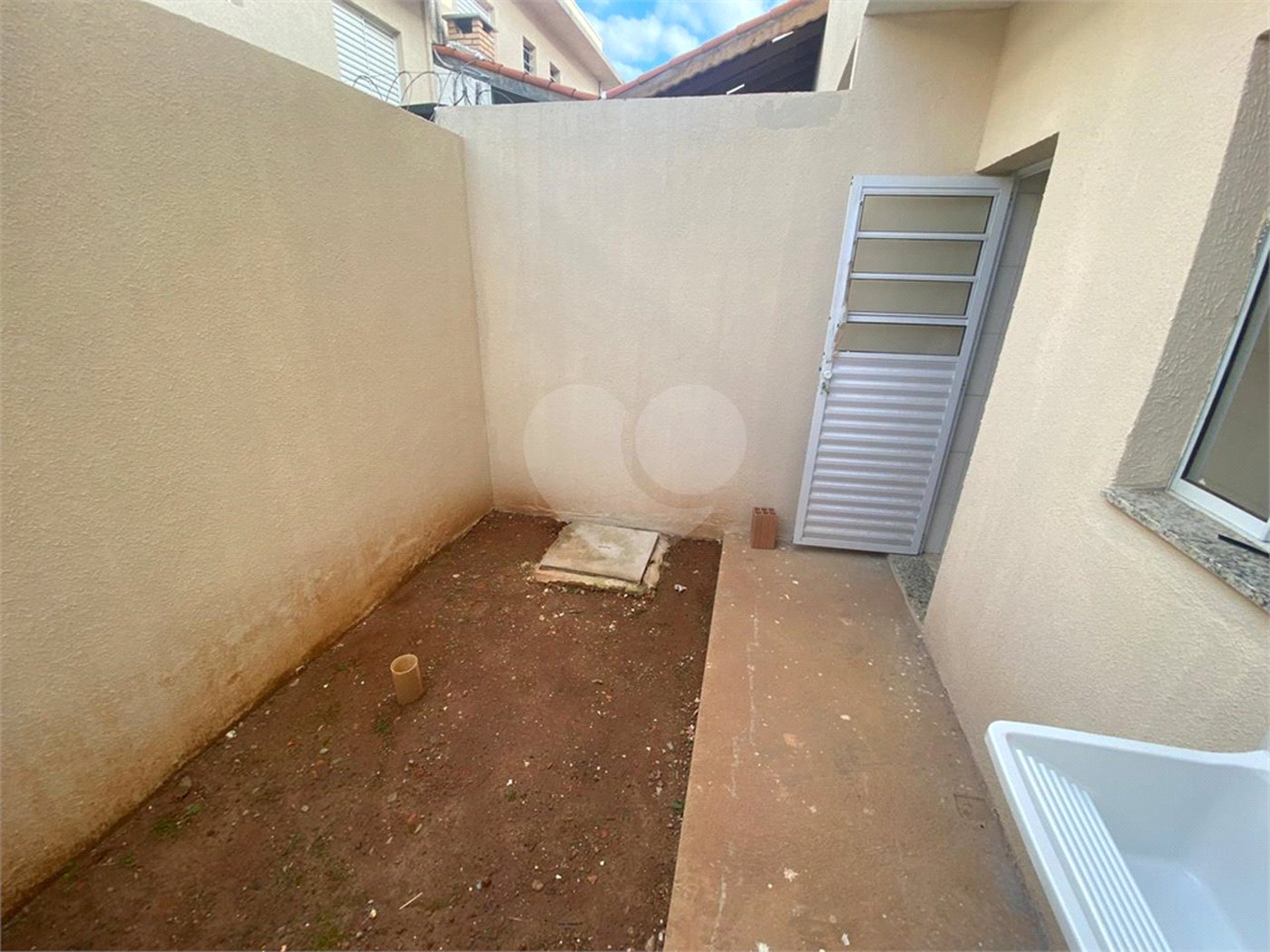 Casa à venda com 2 suítes em Vila Amélia, Poá, SP