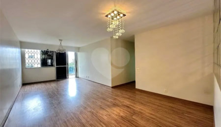 Apartamento à venda com 2 quartos, sendo 1 suíte,  em Tijuca, Rio de Janeiro, RJ