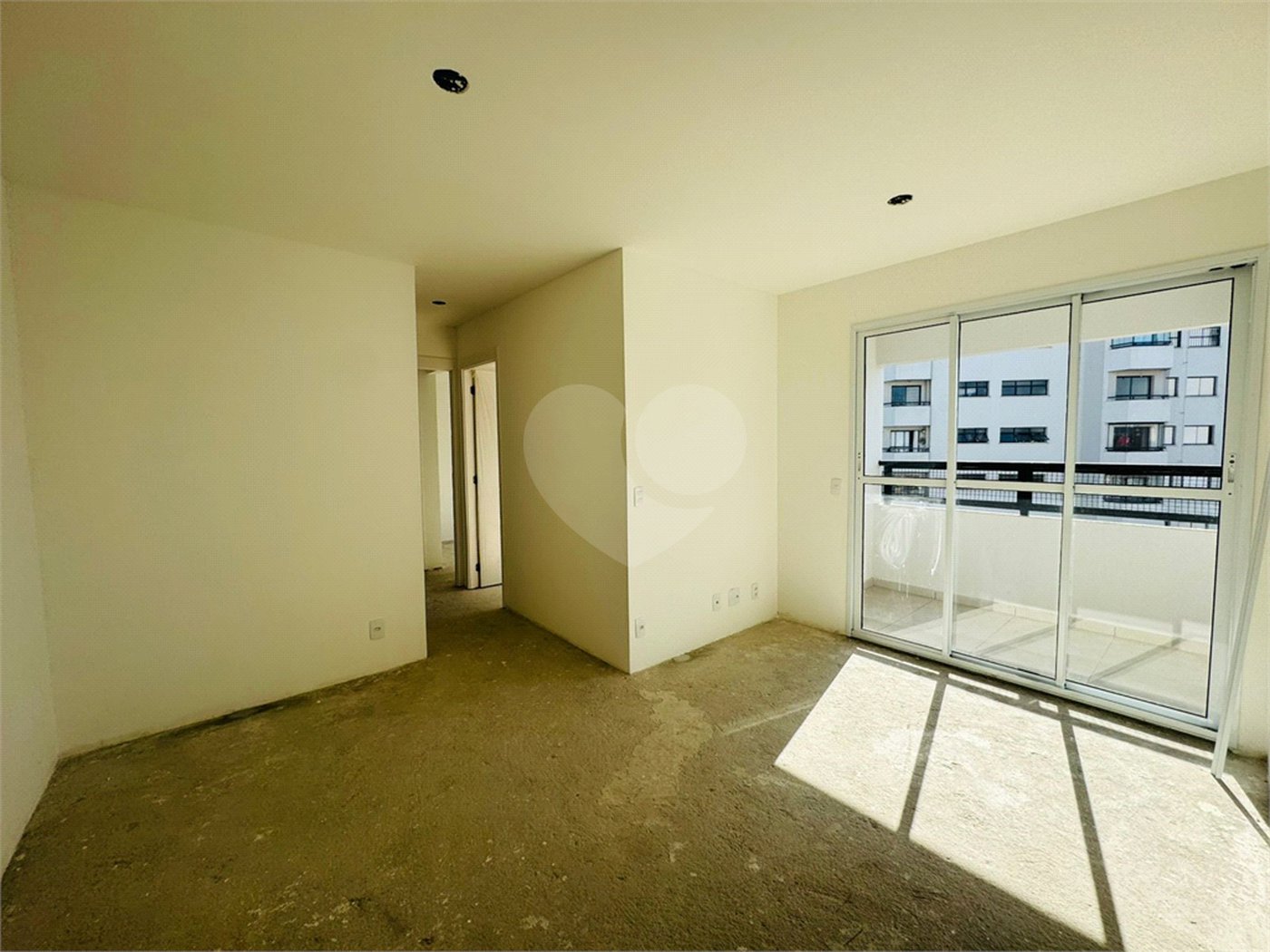 Apartamento à venda com 2 quartos, sendo 1 suíte, em Vila Rosália, Guarulhos, SP
