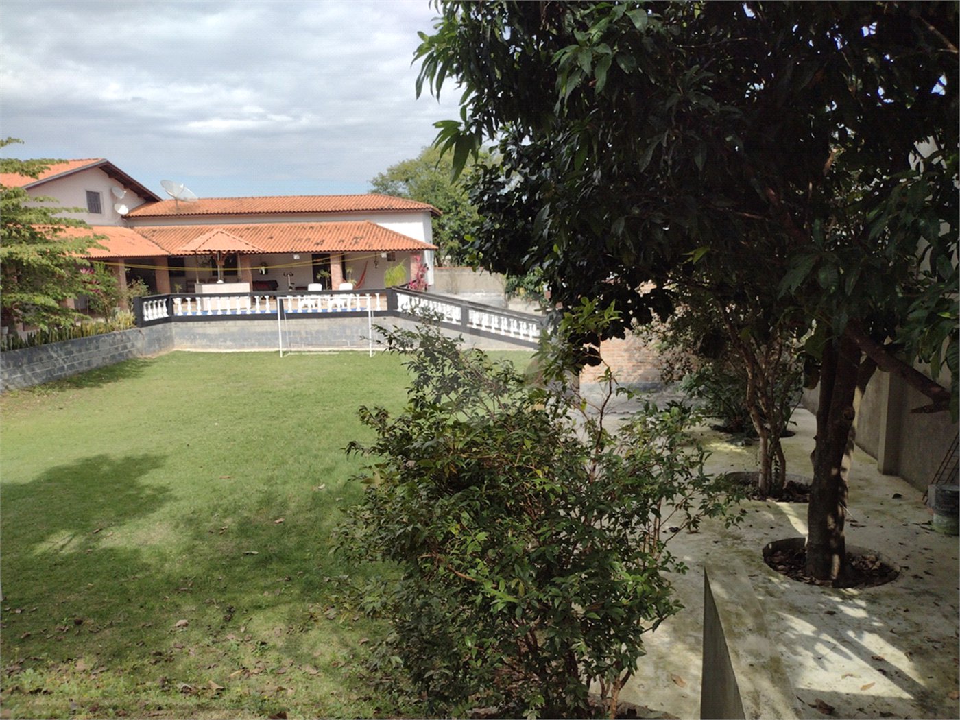 Casa à venda com 3 quartos, sendo 1 suíte, no condomínio Acmti - Colinas do Mosteiro, Terras de Itaici e Recanto dos Pássaros, Indaiatuba - SP