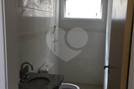 Casa à venda com 3 quartos, sendo 1 suíte,  no condomínio Marf Iii- Fase III, Bom Jesus dos Perdões - SP