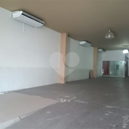 Salão Comercial à venda ou para alugar em Marambaia, Vinhedo, SP