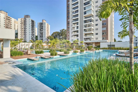 Apartamento com 155m² pronto para morar com 03 suítes e 02 vagas no Jardim Marajoara.