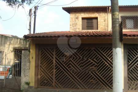 Sobrado à venda com 3 suítes em Vila Vitório Mazzei, São Paulo, SP