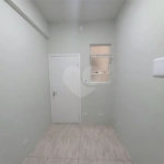 Ótima sala para escritório com 37 m², possui 2 ambientes.