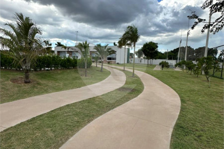 Casa à venda com 5 suítes no condomínio Florais do Parque, Cuiabá - MT