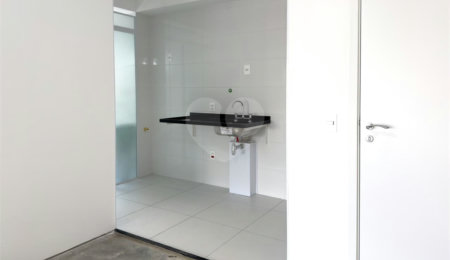 Apartamento à venda com 2 suítes em Santo Amaro, São Paulo, SP