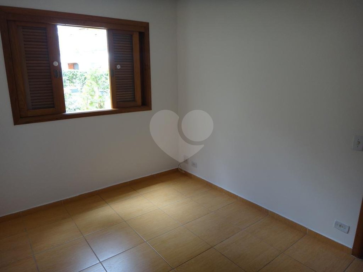 Casa à venda ou para alugar com 4 quartos, sendo 2 suítes, no condomínio Vila Hípica, São Paulo - SP