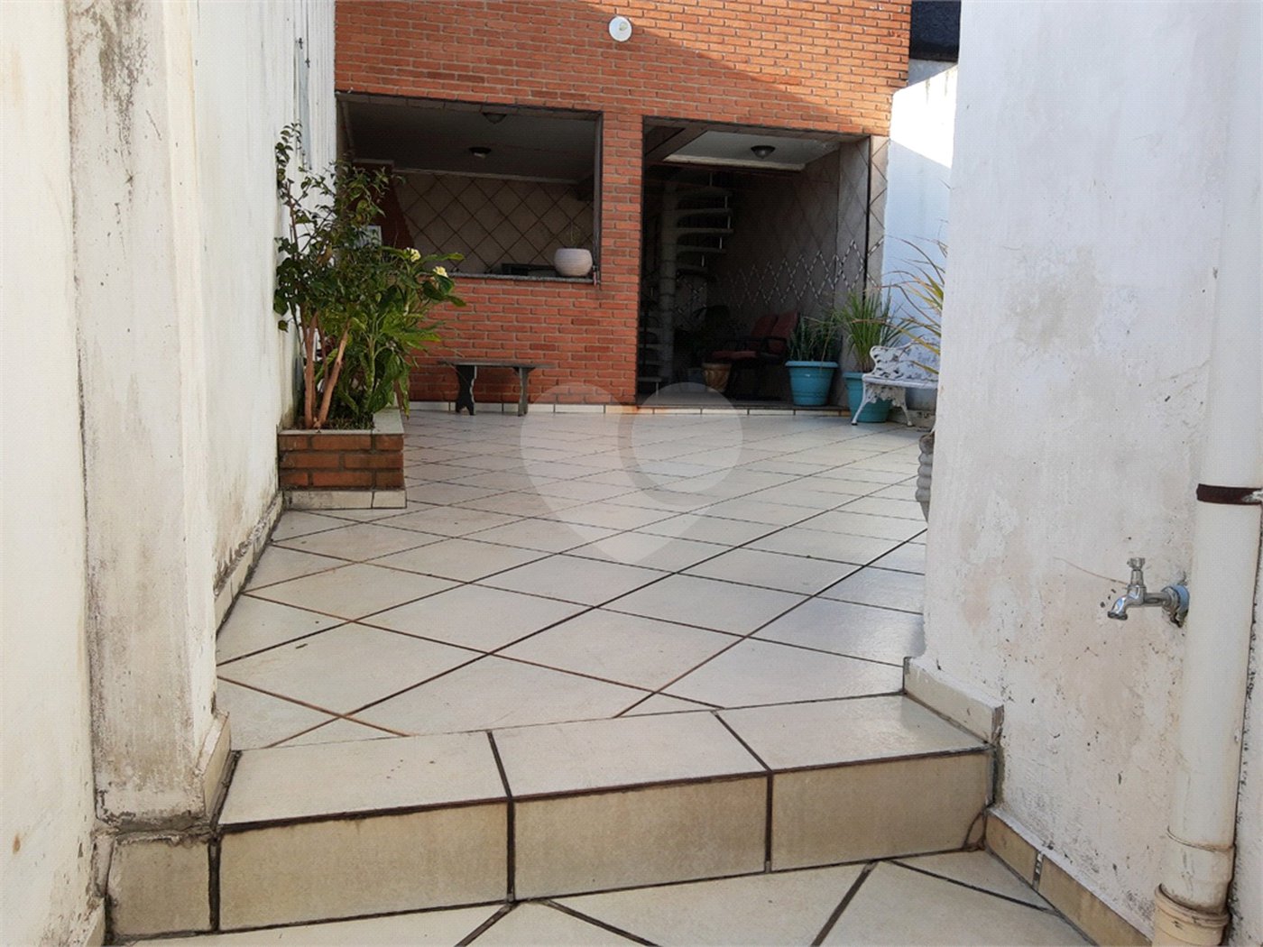 Casa Térrea à venda com 4 quartos, sendo 1 suíte,  em Vila Mazzei, São Paulo, SP