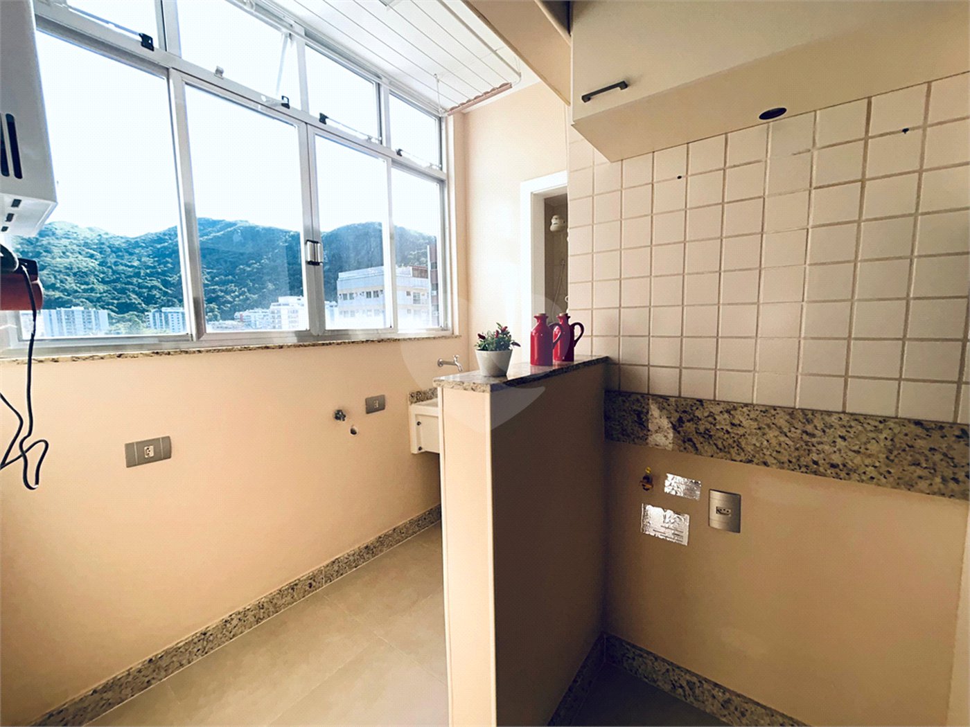 Apartamento à venda com 2 quartos, sendo 1 suíte, em Grajaú, Rio de Janeiro, RJ