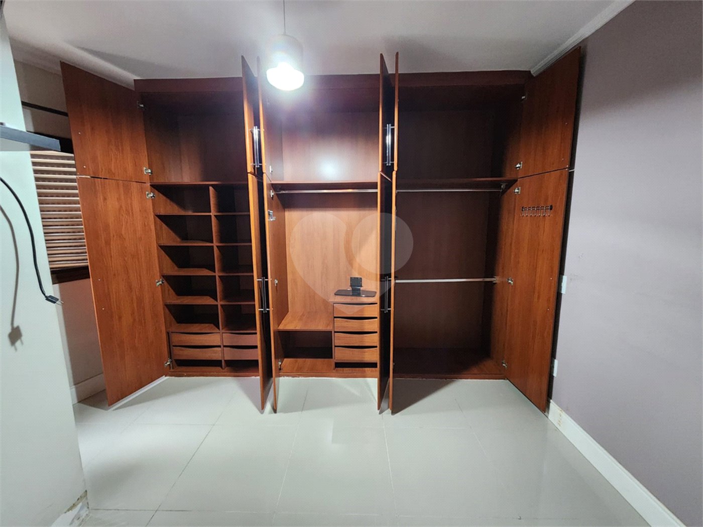 Apartamento à venda com 2 quartos, sendo 1 suíte, em Jardim América, Sorocaba, SP