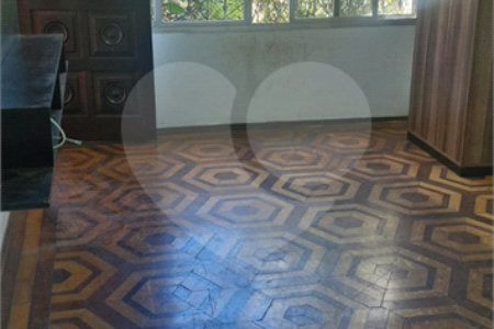 Casa Térrea à venda com 5 quartos, sendo 1 suíte, em Vila Mafra, São Paulo, SP