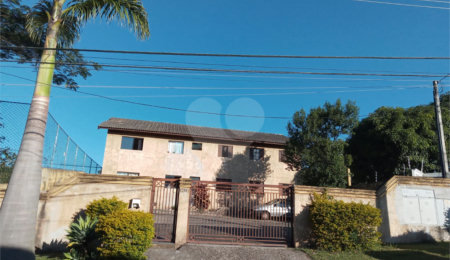 Casa à venda com 21 quartos, sendo 7 suítes,  no condomínio De Apartamentos Residenciais- Jardim Morumbi, Atibaia - SP