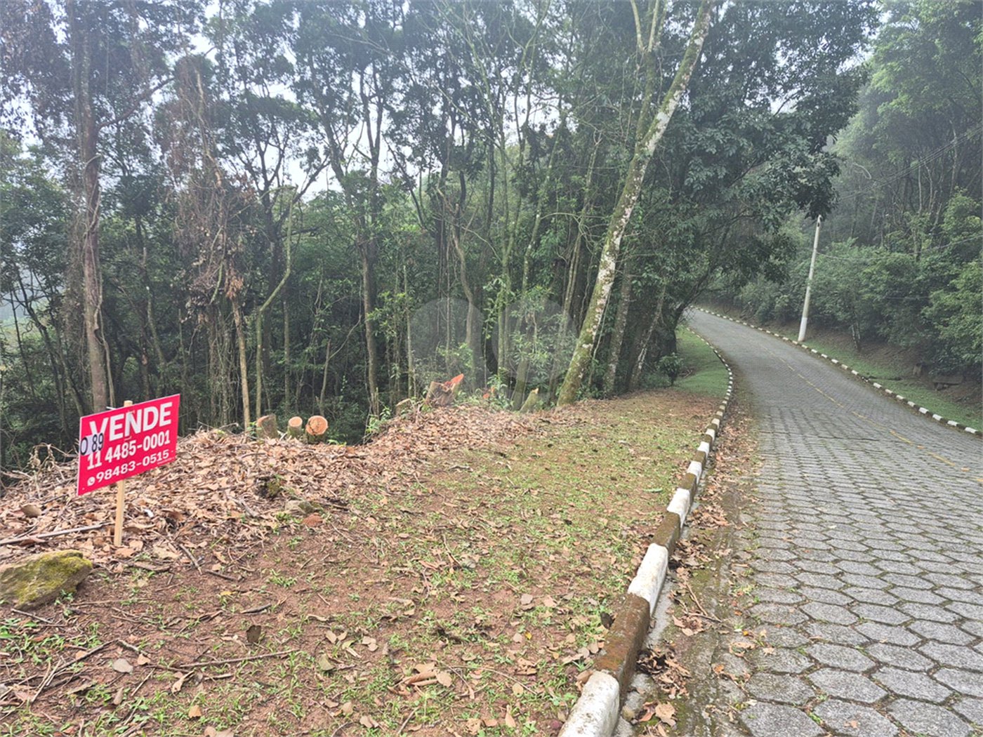 Terreno à venda no condomínio Parque Imperial da Cantareira, Mairiporã - SP