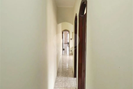 Sobrado à venda com 4 quartos, sendo 2 suítes, em Vila Mazzei, São Paulo, SP