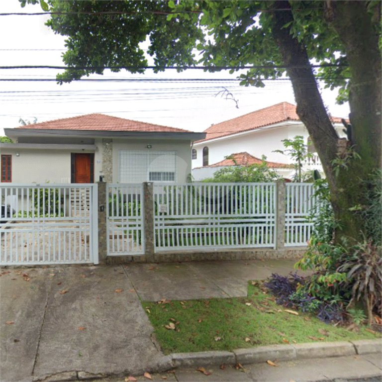 Sobrado à venda com 4 quartos, sendo 2 suítes, em Lapa, São Paulo, SP