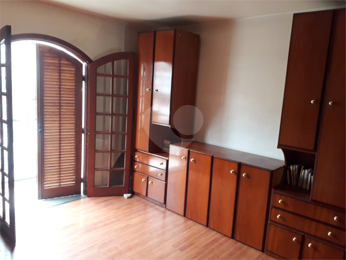 Sobrado à venda com 3 quartos, sendo 1 suíte,  em Vila Nivi, São Paulo, SP