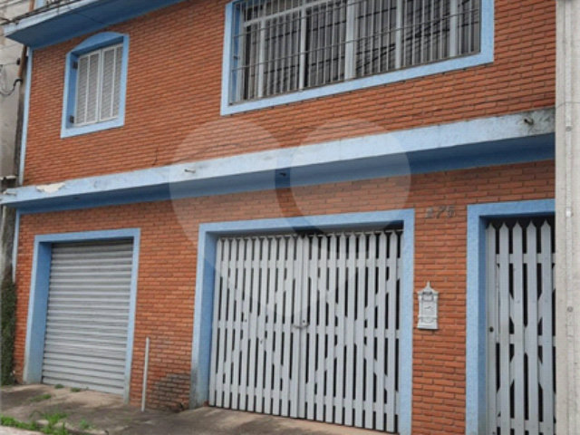 Sobrado à venda com 3 suítes em Luiz Fagundes, Mairiporã, SP
