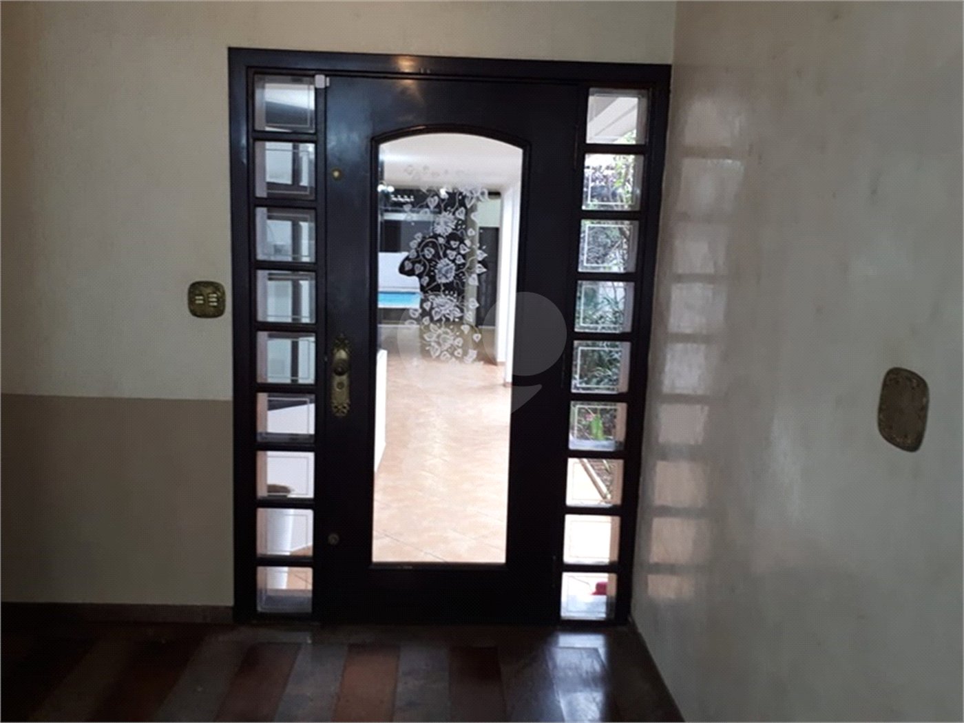 Sobrado à venda com 5 quartos, sendo 3 suítes, em Tremembé, São Paulo, SP