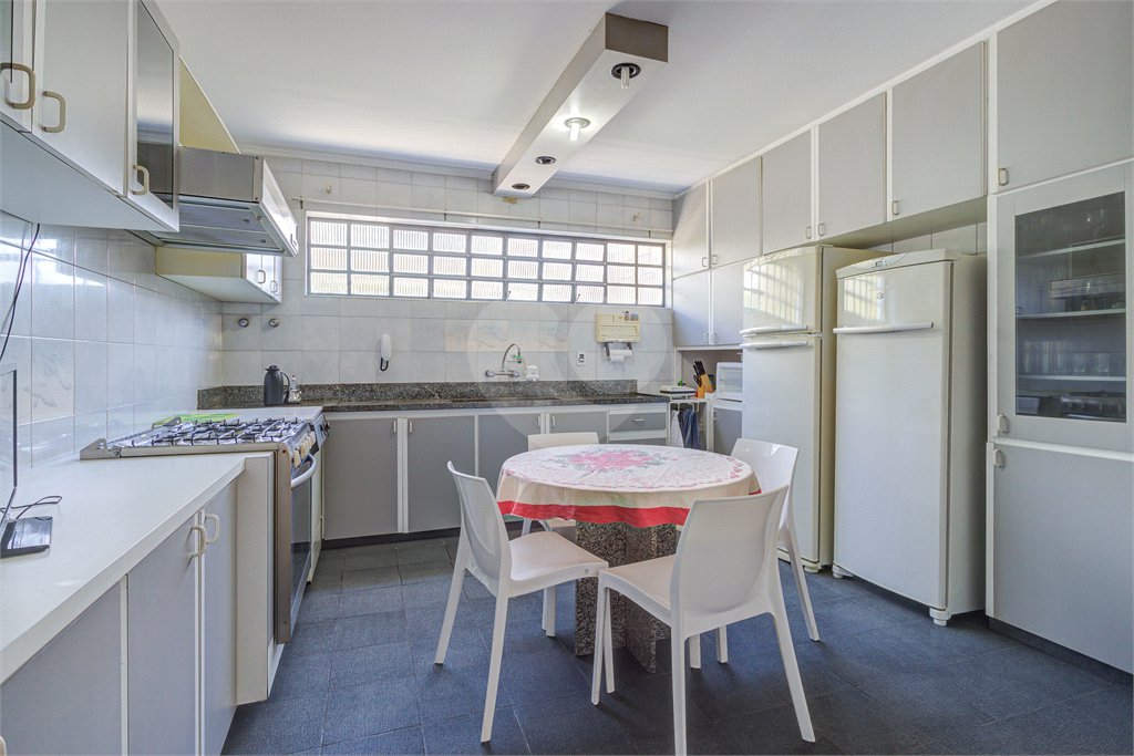 Casa à venda com 3 suítes em Interlagos, São Paulo, SP