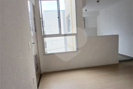 Apartamento para alugar com 2 quartos em Santa Cruz, Rio de Janeiro, RJ