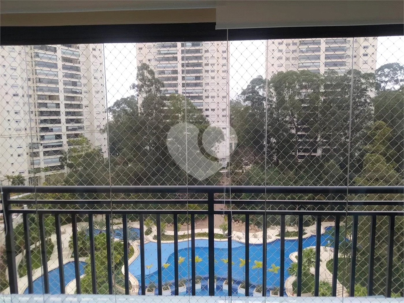 Apartamento à venda com 3 suítes em Jardim Marajoara, São Paulo, SP