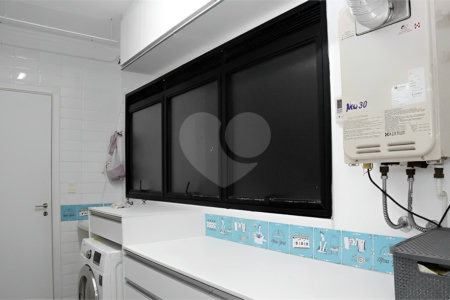Apartamento à venda com 4 quartos, sendo 3 suítes,  em Real Parque, São Paulo, SP