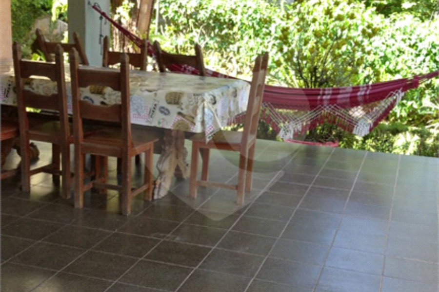 Casa à venda com 7 quartos, sendo 6 suítes, em Caceia, Mairiporã, SP