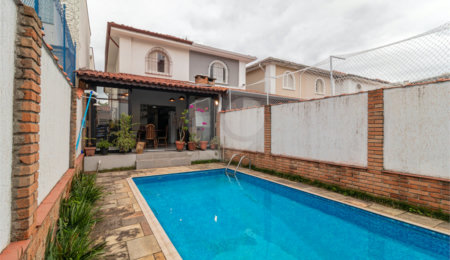 Sobrado à venda com 3 quartos, sendo 1 suíte,  em Vila Mascote, São Paulo, SP