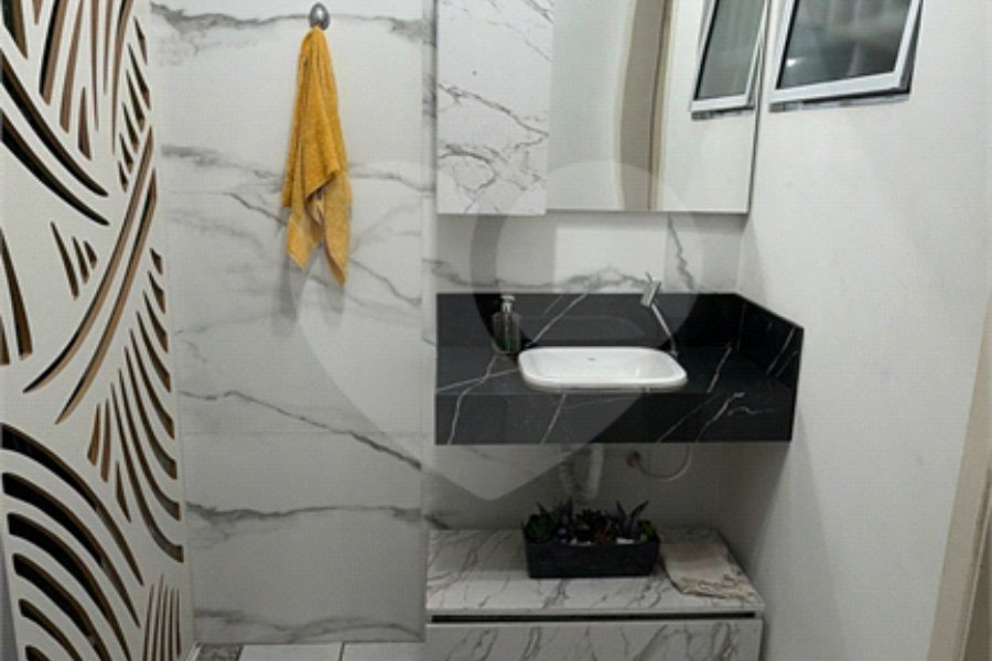 Sobrado à venda com 4 quartos, sendo 2 suítes,  em Vila Medeiros, São Paulo, SP