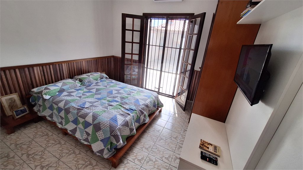Casa térrea á venda - Peruíbe