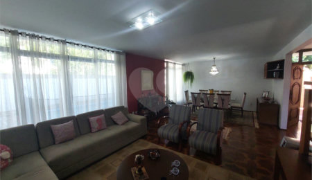 Sobrado à venda com 3 quartos, sendo 1 suíte,  em Alto da Lapa, São Paulo, SP