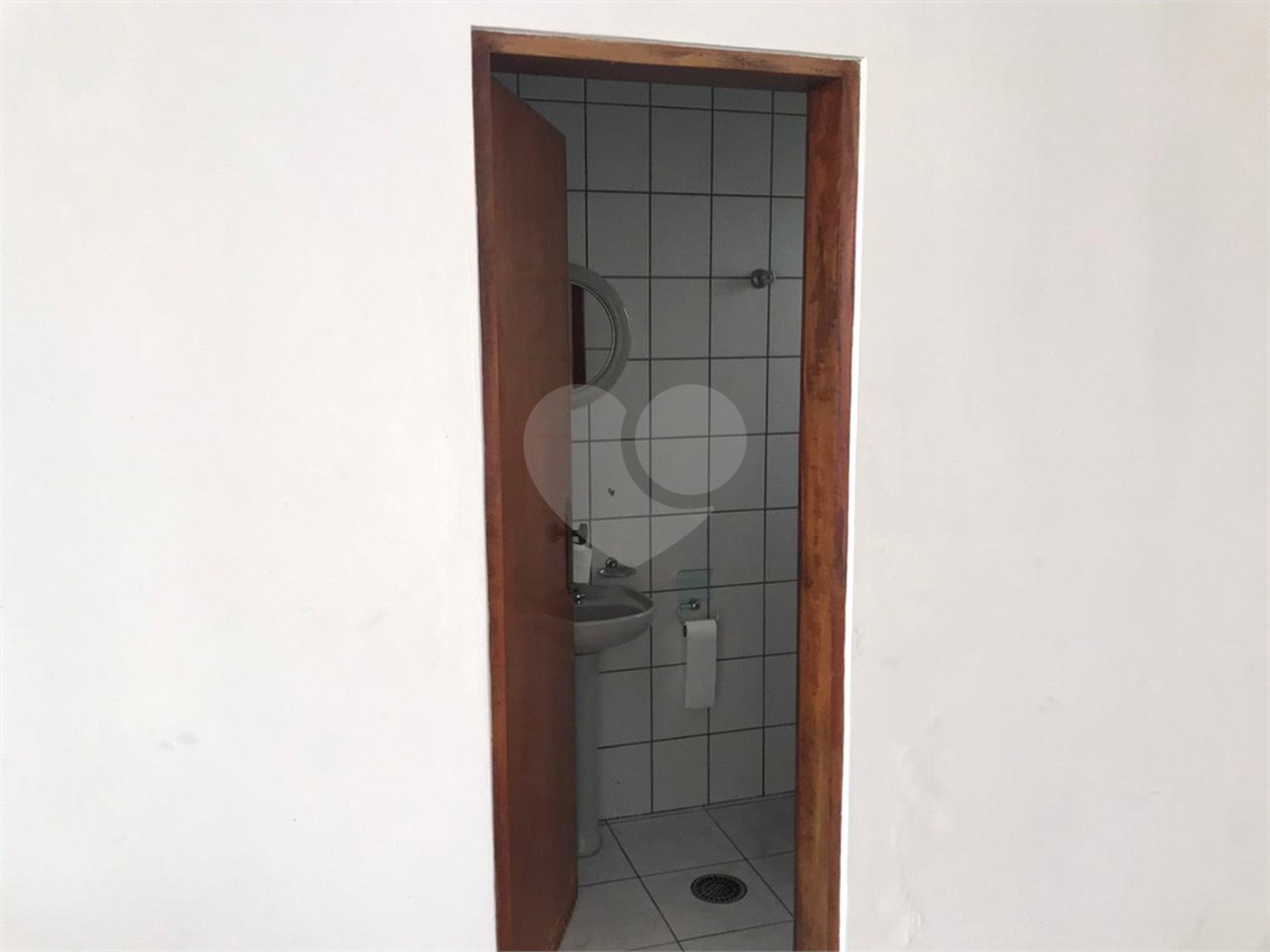 Casa à venda com 2 quartos, sendo 3 suítes, em Vila Oliveira, Mogi das Cruzes, SP