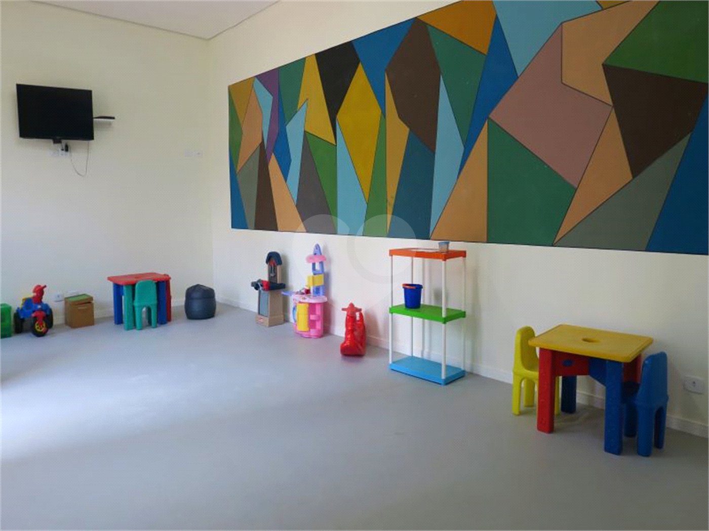 Apartamento à venda com 4 quartos, sendo 3 suítes,  em Jardim Monte Kemel, São Paulo, SP
