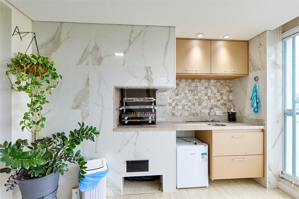 Apartamento à venda com 4 suítes em Jardim Marajoara, São Paulo, SP