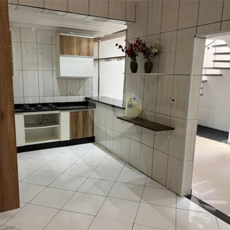 Sobrado à venda com 2 quartos, sendo 1 suíte, em Vila Correa, Ferraz de Vasconcelos, SP