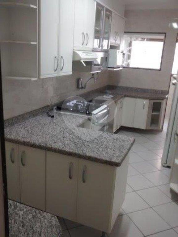 Apartamento à venda com 2 quartos, sendo 1 suíte, em Vila Tupi, Praia Grande, SP
