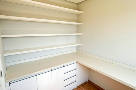 Apartamento à venda com 2 quartos em Santo Amaro, São Paulo, SP