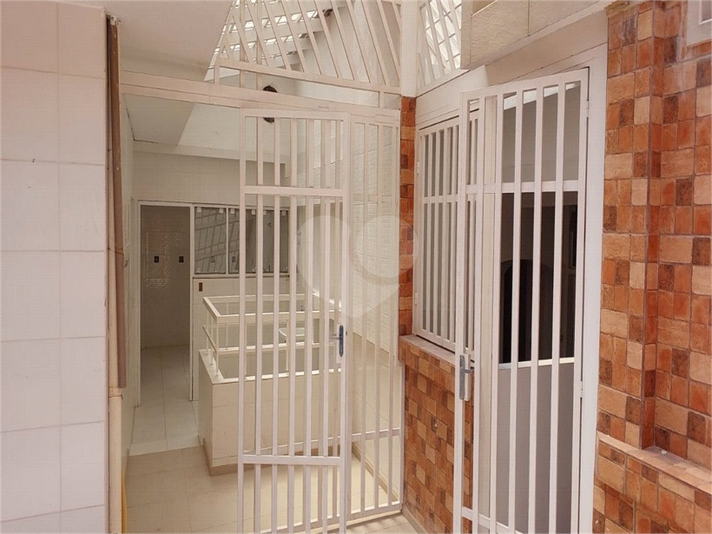 Sobrado à venda com 3 quartos, sendo 2 suítes, em Vila Paulicéia, São Paulo, SP