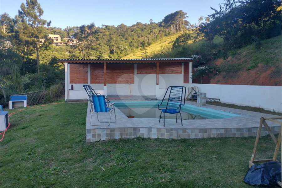 Casa à venda ou para alugar com 3 suítes em Juqueri Mirim, Mairiporã, SP