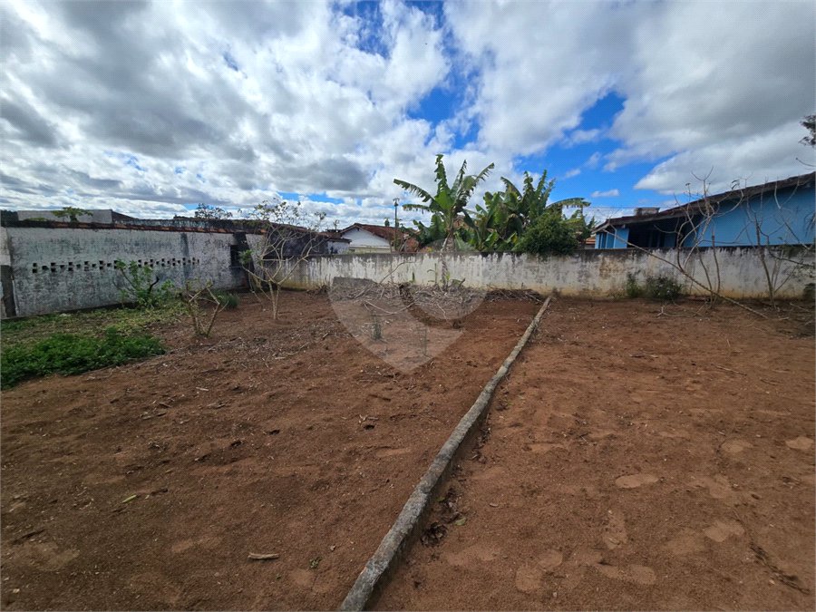 Chácara à venda com 5 quartos em Estância Conceição, Itapetininga, SP