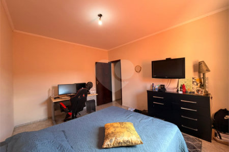 Sobrado à venda com 3 quartos, sendo 1 suíte, em Jardim Califórnia, Sorocaba, SP