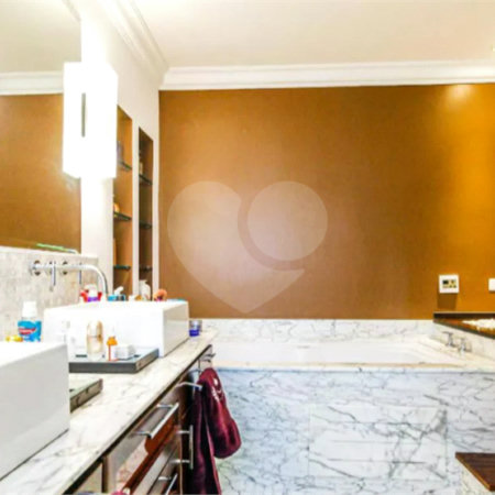 Apartamento com 410m², 4 suítes, 3 garagens, à venda em Santo Amaro