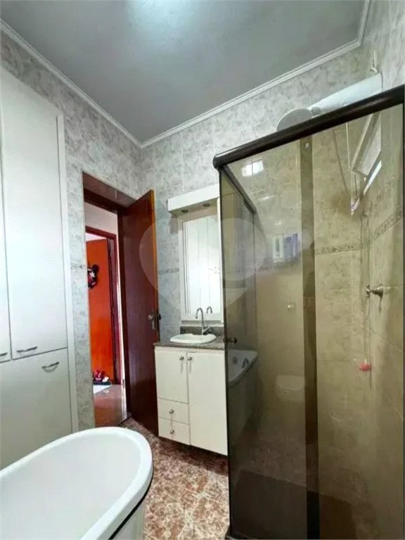 Casa com 124m² , 3 dormitórios , 4 vagas de garagem , à venda , na Vila Sacadura Cabral em Santo André.